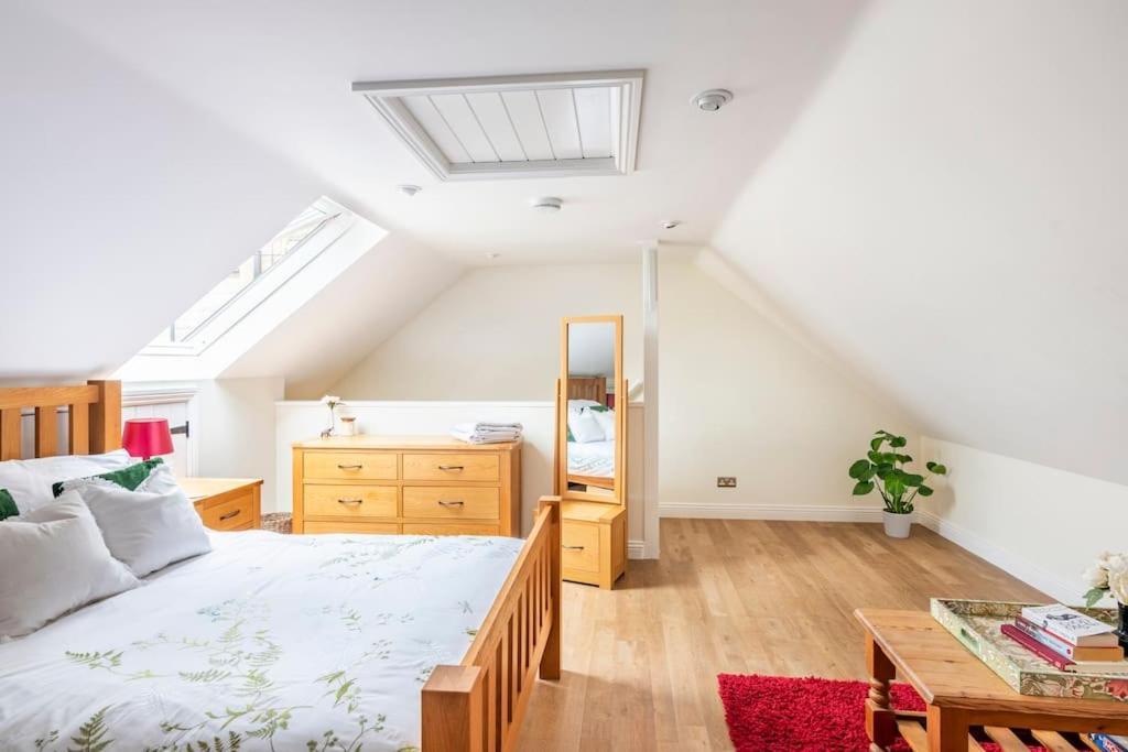 Millfield Apartment *